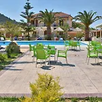Sunny Garden מלון 3*