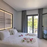 Sunny Garden Hotel