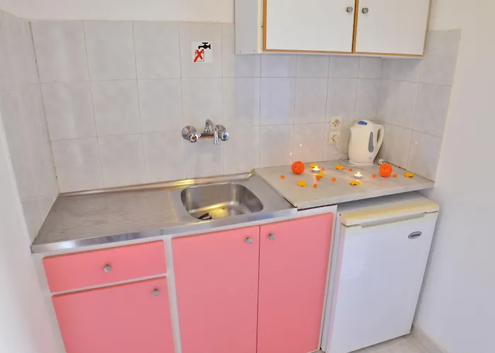 Отель Sunny Garden 3*